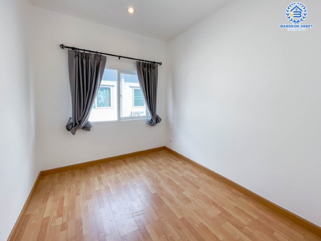 ******ทาวน์เฮ้าส์มือสองย่านนนทบุรี ม.ชวนชื่นทาวน์ กาญจนาฯ-บางใหญ่ เนื้อที่กว้างขวางถึง 21.4 ตร.ว. ฟังก์ชันจัดเต็มถึง 4 ห้องนอน 3 ห้องน้ำ 2 ที่จอดรถ บ้านสภาพดี พร้อมอยู่ บนทำเลยอดเยี่ยม ใกล้เซ็นทรัลเวสต์เกต และทางด่วน "ศรีรัช" ในราคาถูกสุด!